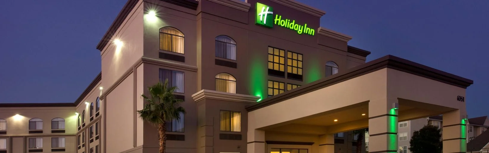 holiday-inn-el-paso-3228032490-16x5.jpg