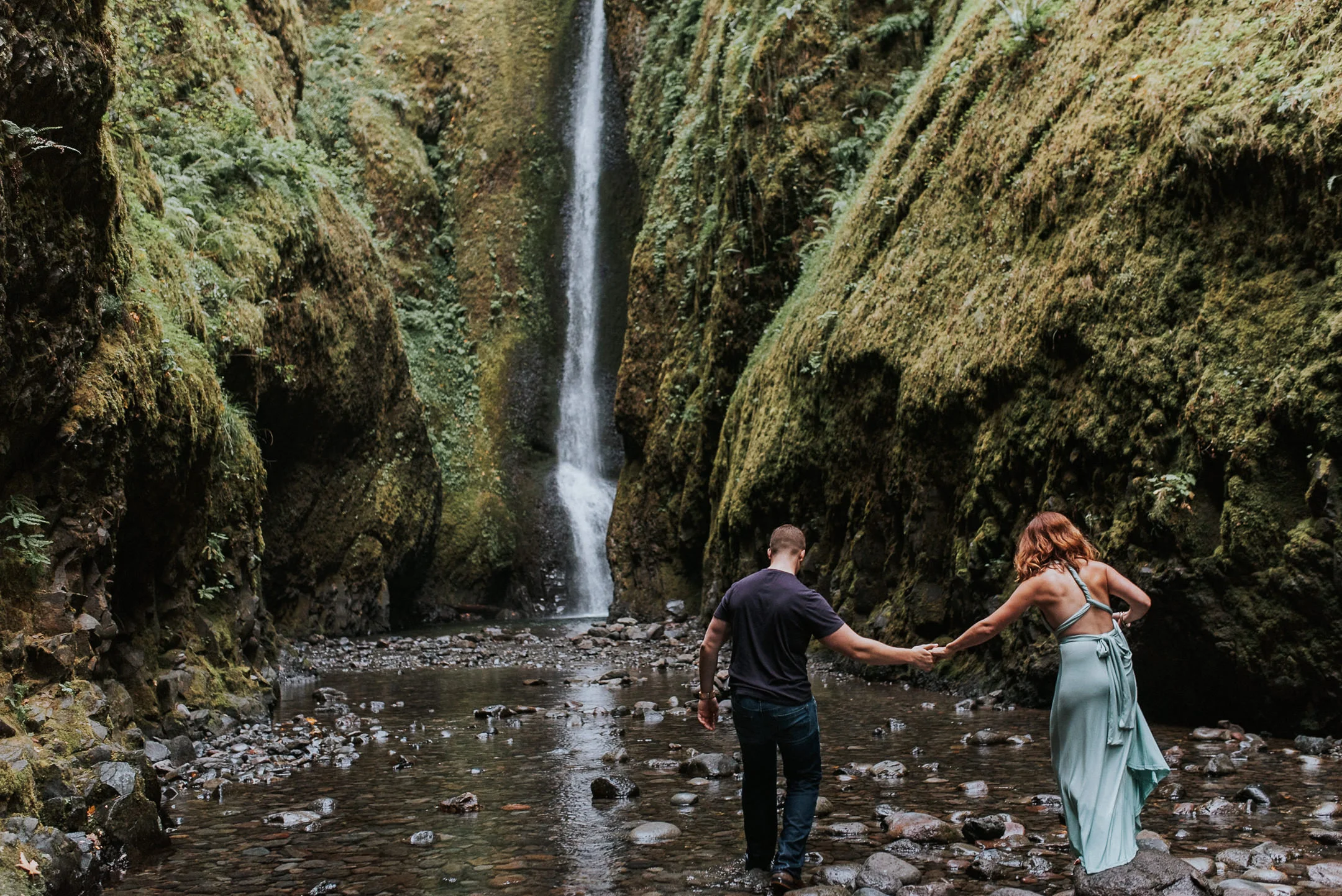 Columbia gorge engagement session