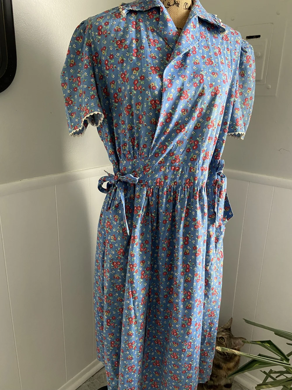 old fashioned house dress Gold Button House Dress- Short or Long Sleeve! - L / Long Sleeve main image 1