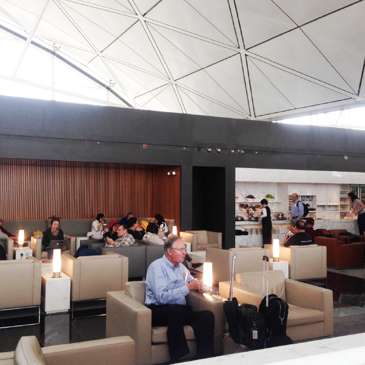 Observe what frequent flyers do at the VIP lounge at the airport . Compare need between business traveler and leisure traveler