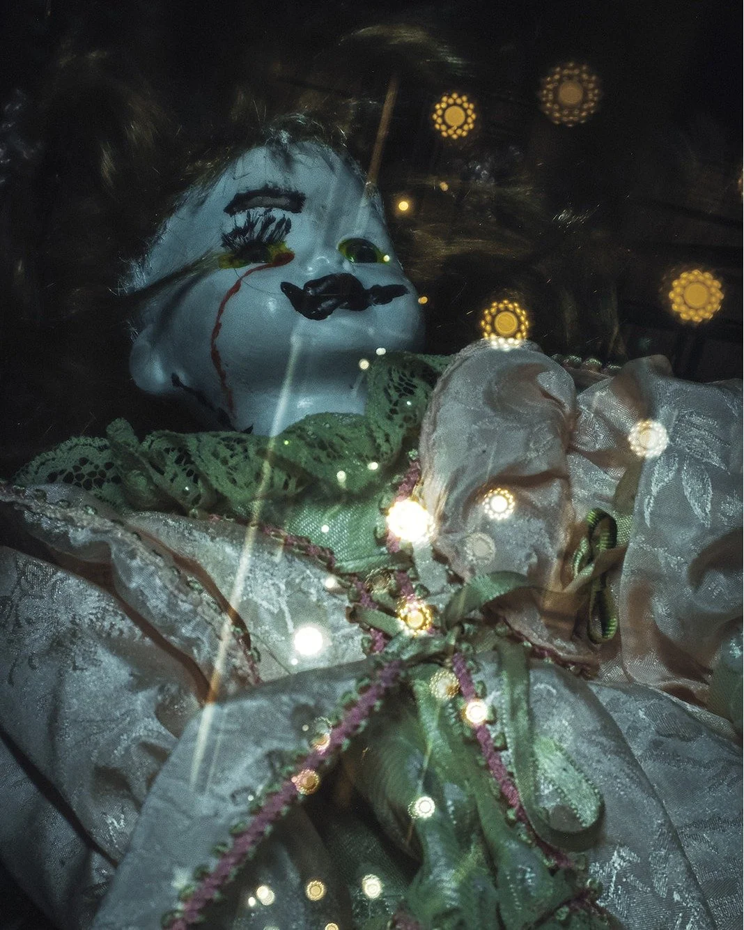 It’s finally here... @halloweenbaltimore is tonight!
We hit the Haunted Ramble Stage at 8pm, right when GA doors open. Let’s make this night one for the crypt-keeper’s scrapbook. 🦇
📸: @barleymoon_photog 
#GreasyHands #Baltimore