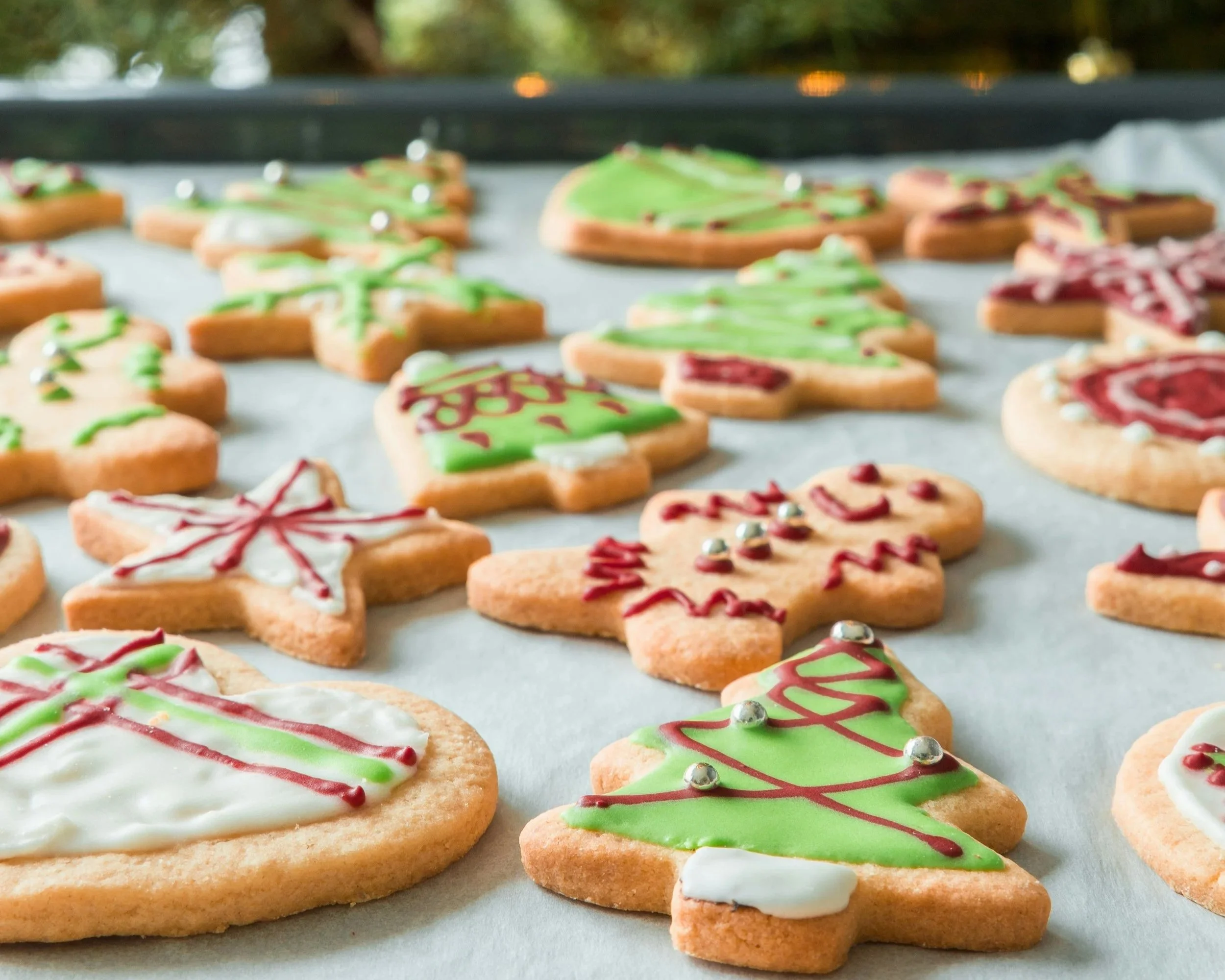 How to Stay Healthy and Focused on Your Goals During the Holiday Season (Without Missing Out on the Fun!)