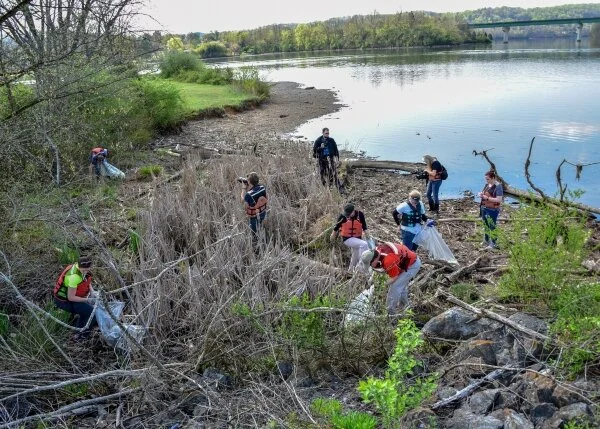 KnoxvilleTN Cleanup.JPG