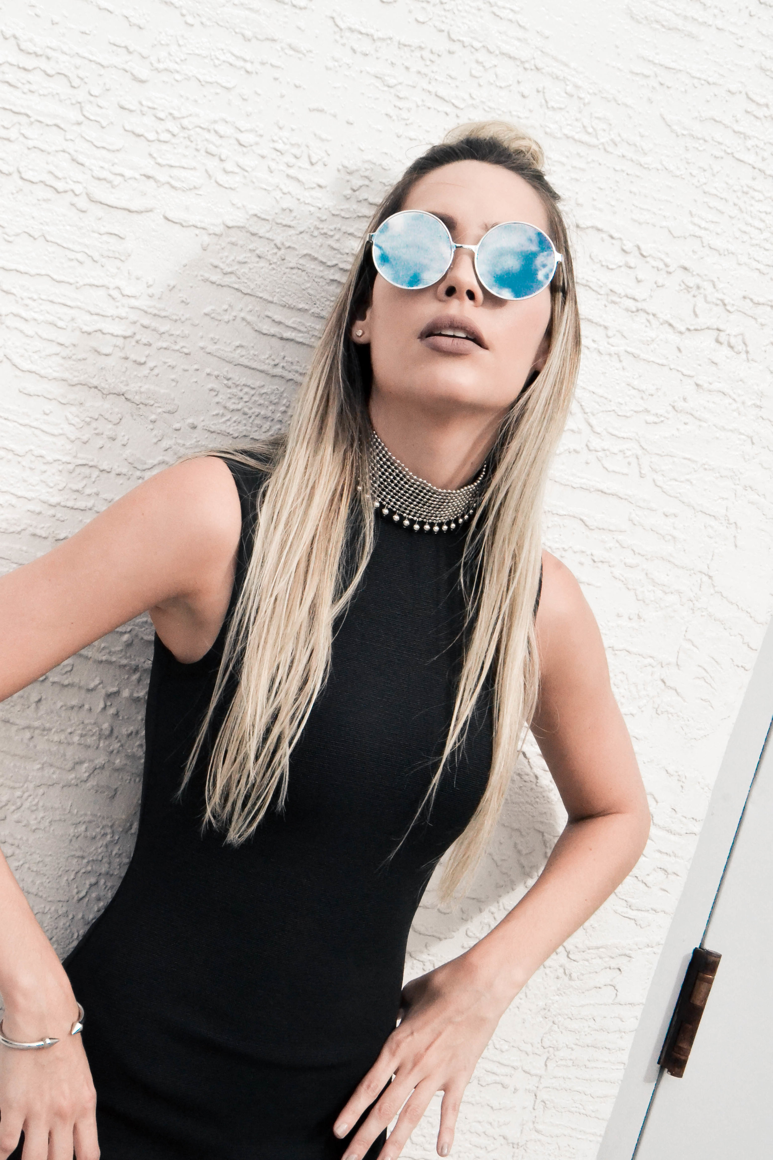 Blogger & Model: Carolina Lindo - I'm Not Sorry Darling // Styled in SLM 1. Silver Ball Chocker 2. Black Bandage Dress 3. Round-framed silver glasses