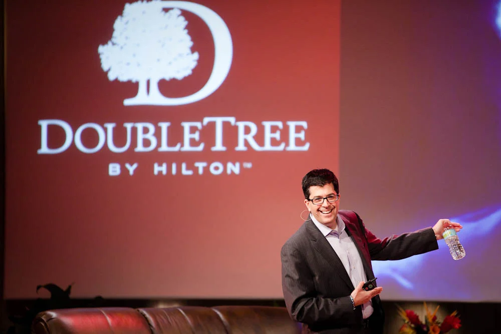 scottcookphotography_doubletree_110210-81-lowres.v1.jpg