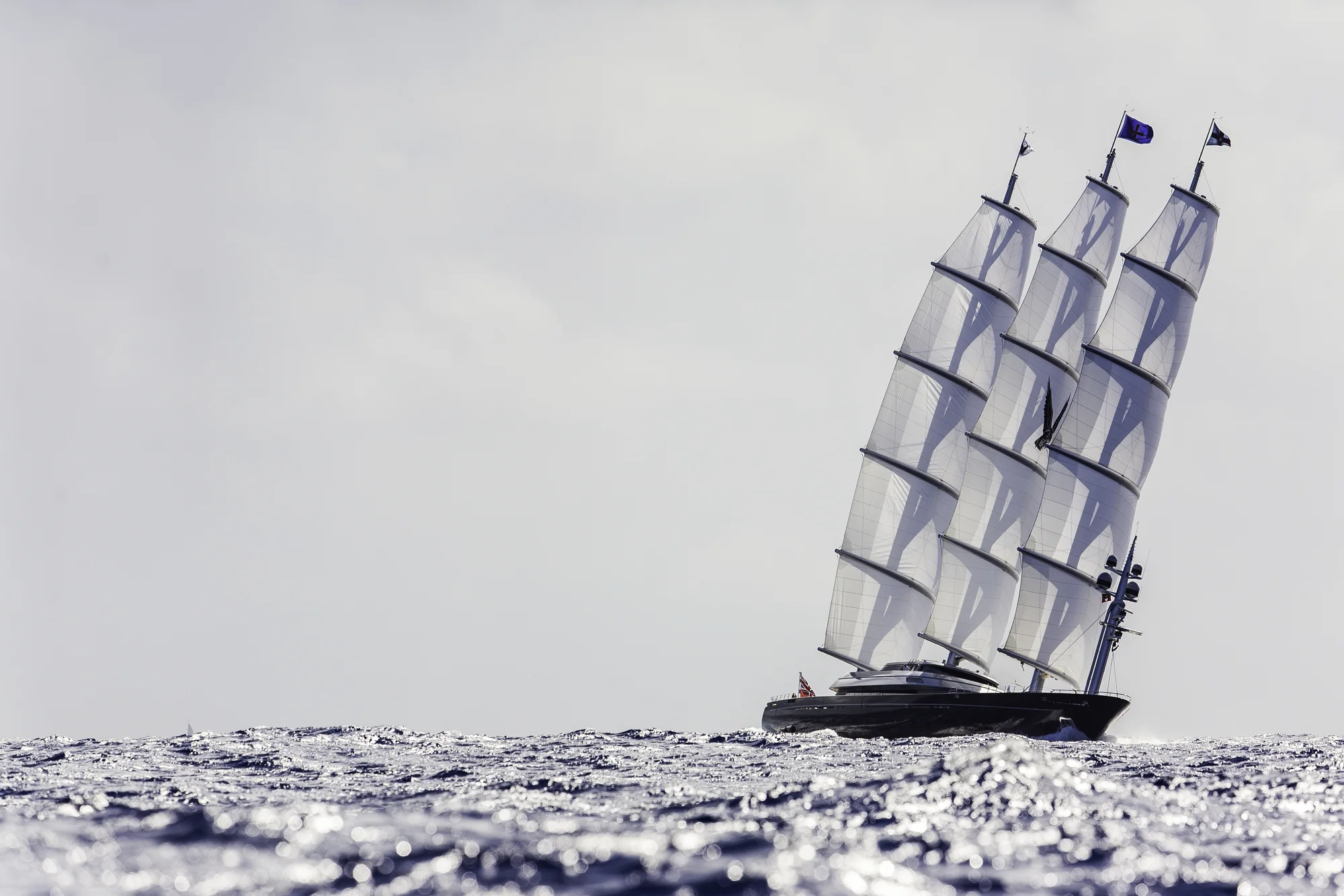 06-00297_ANTIGUASUPERYACHT.JPG