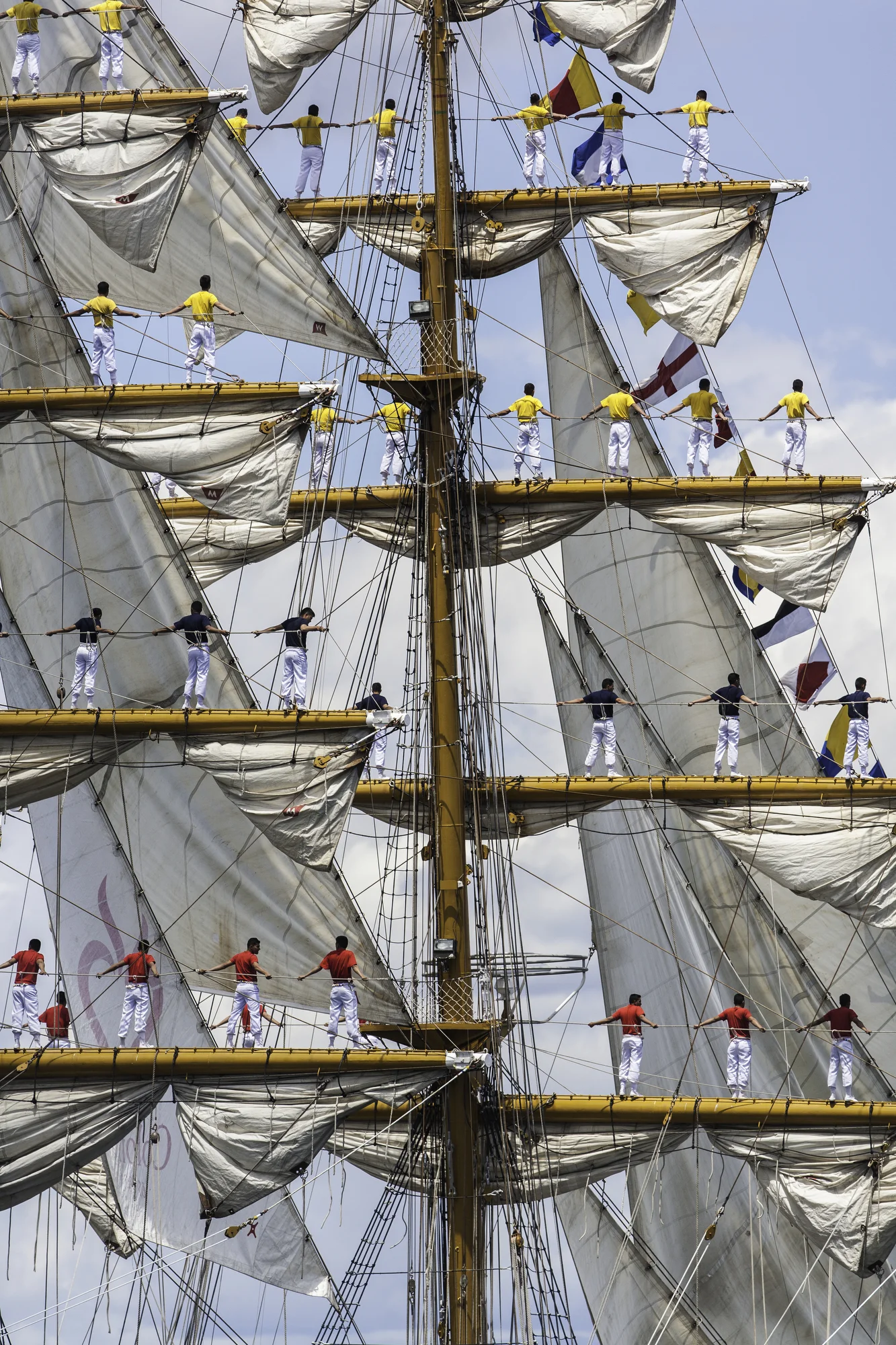 07-00871_TALLSHIPS.JPG