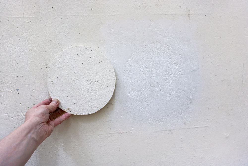 12. WALL-DISK-HELSINKI_plaster2_ADJ_FINAL_1000pxl.jpg