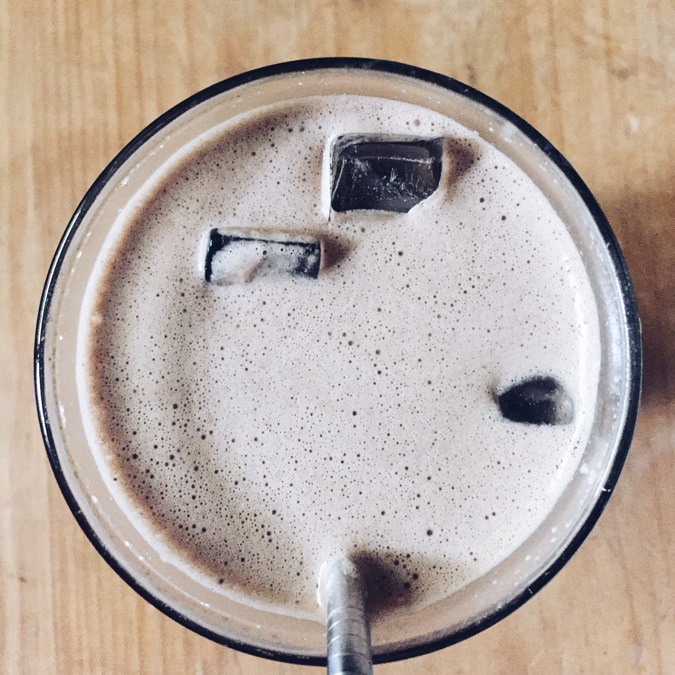 Chocolate Peanut Butter Coffee Protein Shake - for those times when you are craving cake but know you should eat something healthier, this will hit the spot for sure! Click to get the recipe!