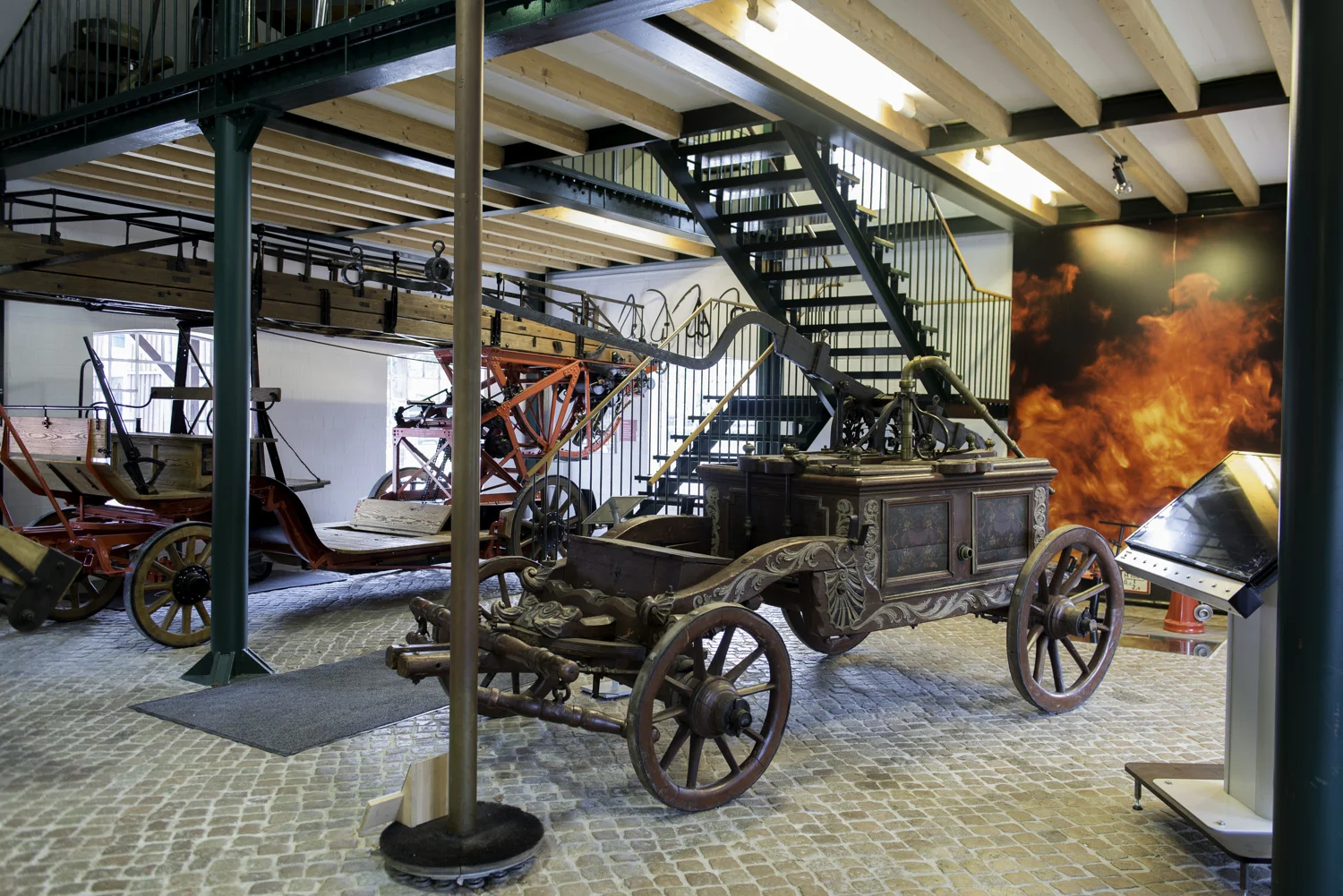 Barocke Handdruckspritze aus Fulda von 1754
