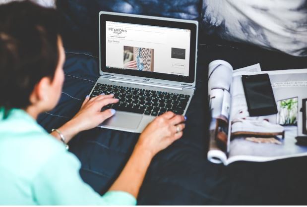 Profitable Internet Businesses You Can Operate From Your Couch