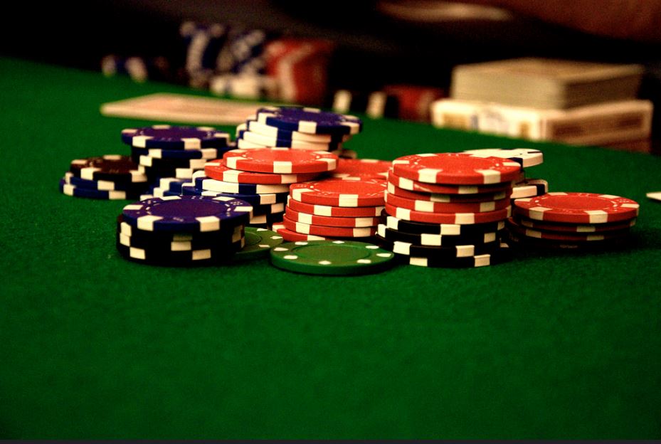 5 Ways to Improve Your Poker Game