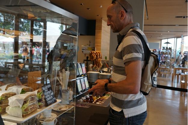 Why Marketing At Your Display Counter Is A Must