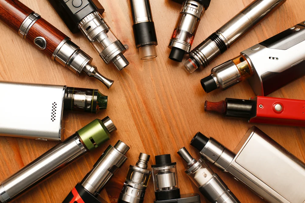 4 Reasons to Turn to Vaping