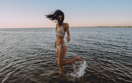 Look Amazing on the Beach - Small Fashion Hacks