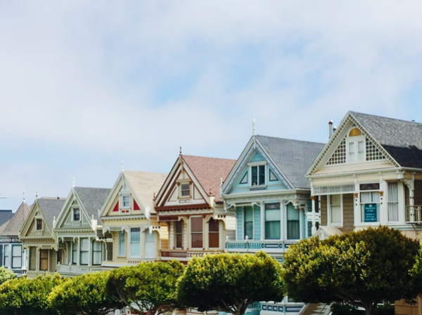 4 Essential Checks Home Buyers Should Do Before Signing the Contract