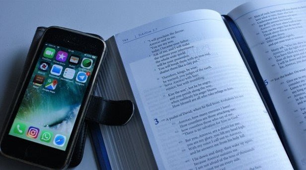 4 Tips To Reduce Distractions In Your Workplace