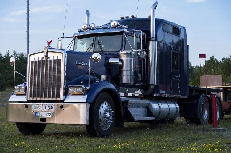 How To Transport Heavy Construction Equipment
