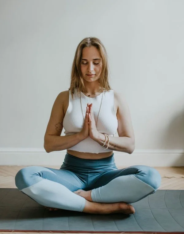 8 Habits Everyone Can Adopt to Improve Their Health