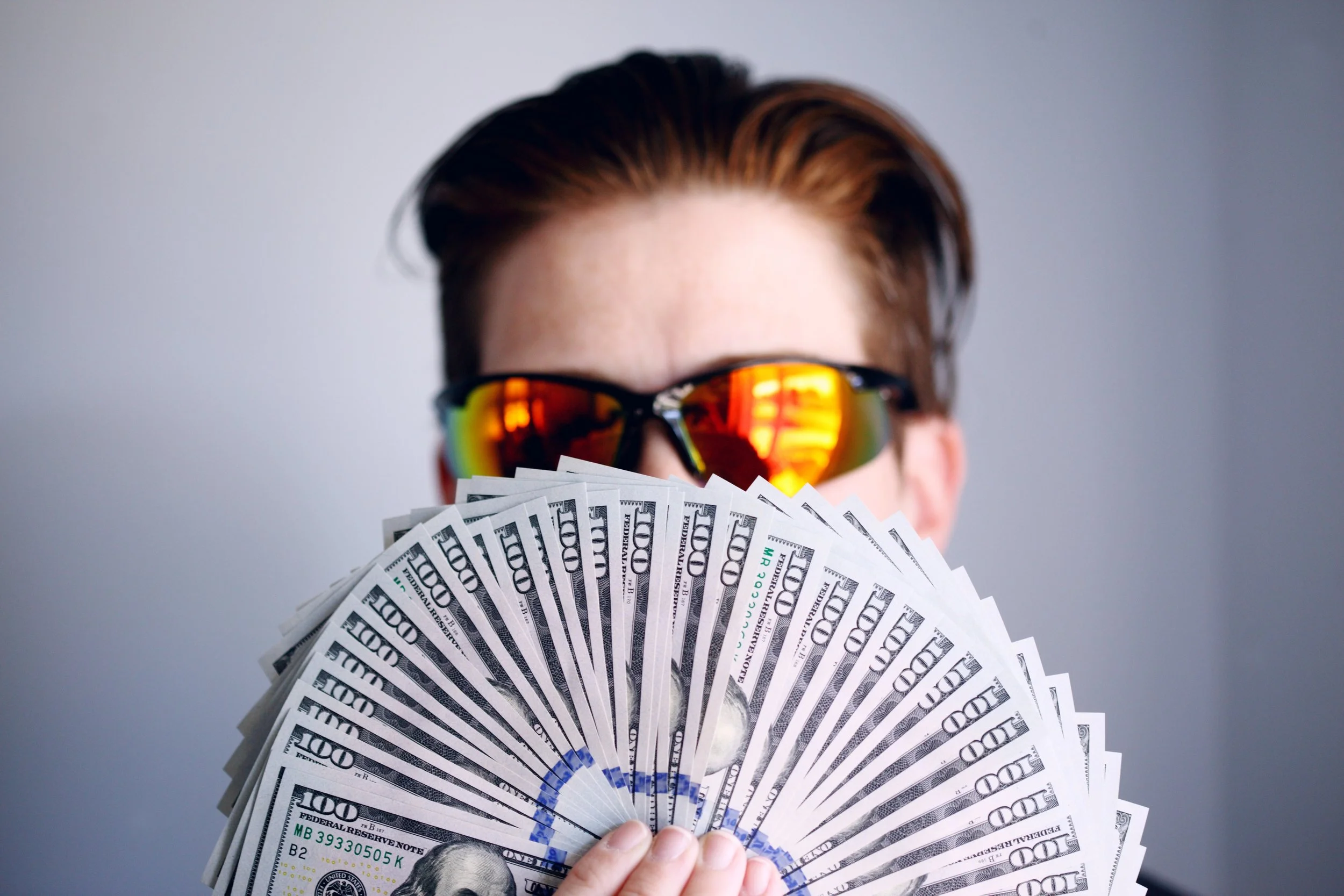 How to Get Rich: 4 Essential Tips