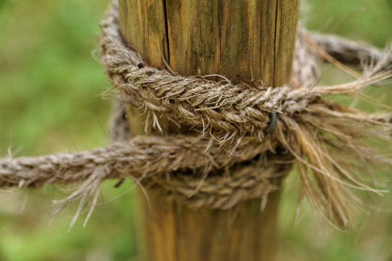 The Freeness of Frayed Ends: the 4 Benefits of Admitting Your Business Weaknesses