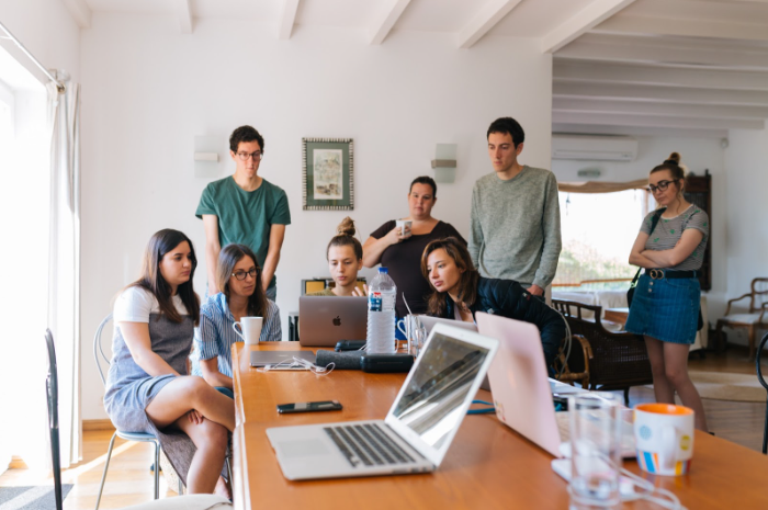5 Ways Your Business Can Use Technology To Its Advantage