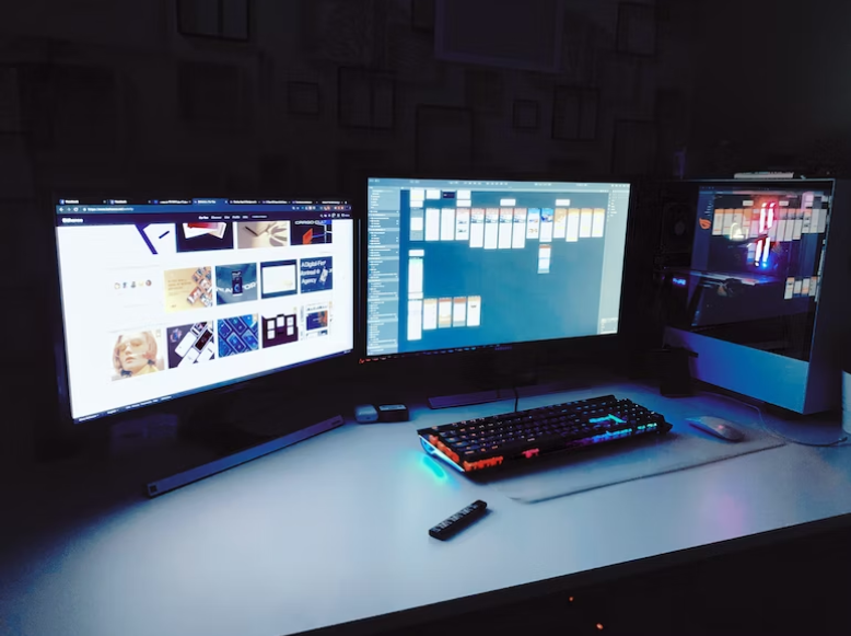 Three Ways To Look After Yourself When Surrounded By Technology