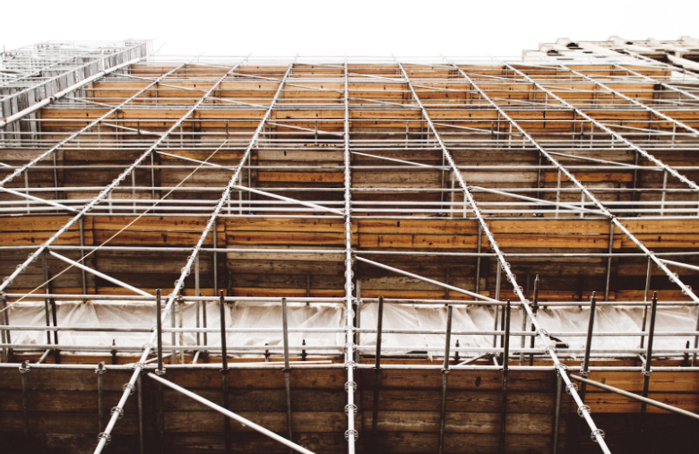 In the Elements: Navigating Common Construction Site Problems