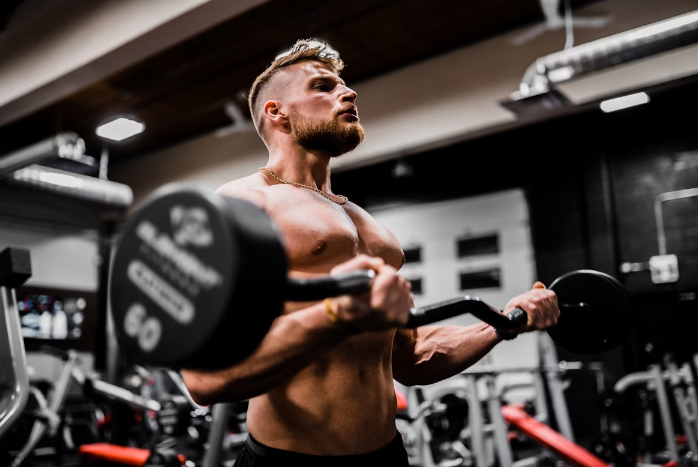 3 Reasons You're Struggling To Build Muscle In The Gym