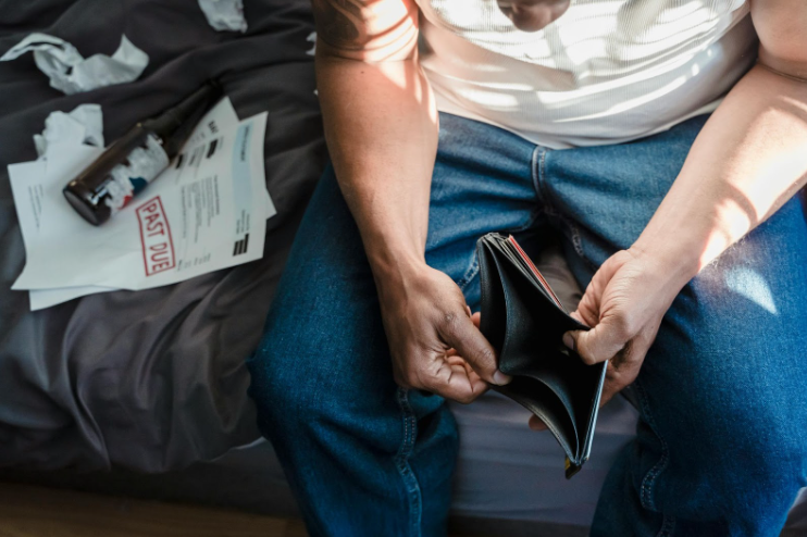 Major Life Changes and Money Stress: What Homeowners Can Do When They Need Cash Quickly