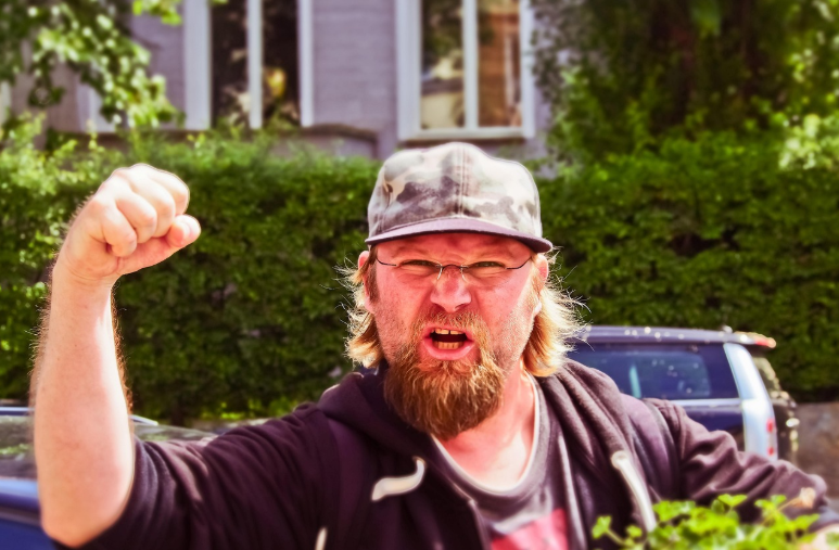 Noisy Neighbors: 5 Right Ways to Deal With the Situation