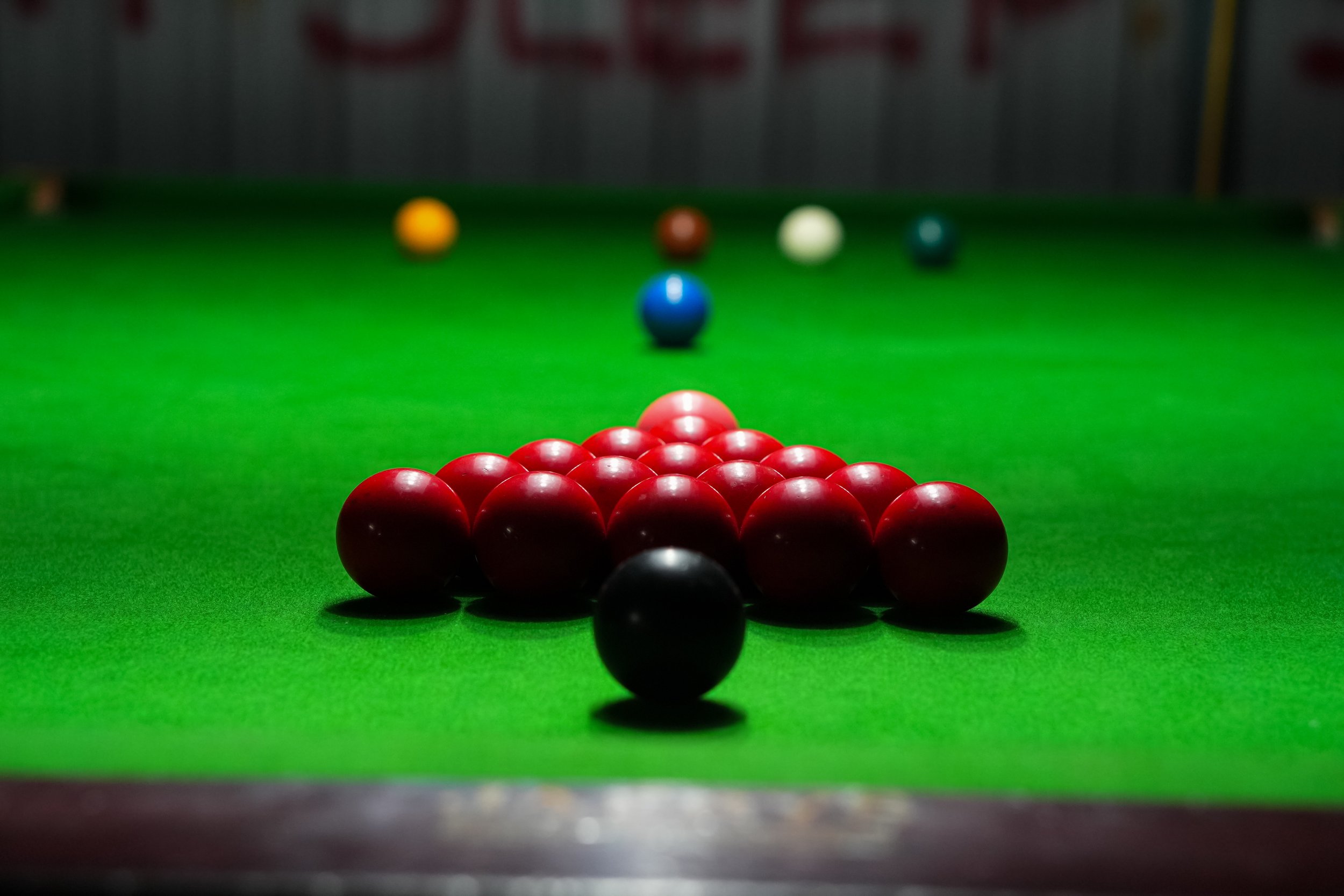How to Transform a Spare Room into a Dedicated Snooker Space