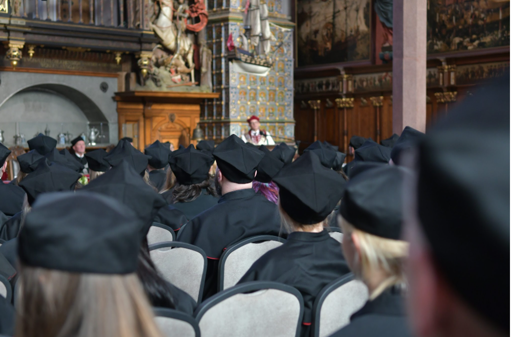 Who Should Consider Studying For A Doctorate? 