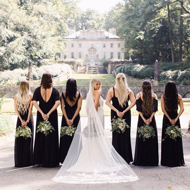 New Year. New brides. New projects. New venues. Lots to look forward to in 2019
#Repost @mumuweddings
・・・
Back in black 🥂 See our new #mumuweddings styles online now!