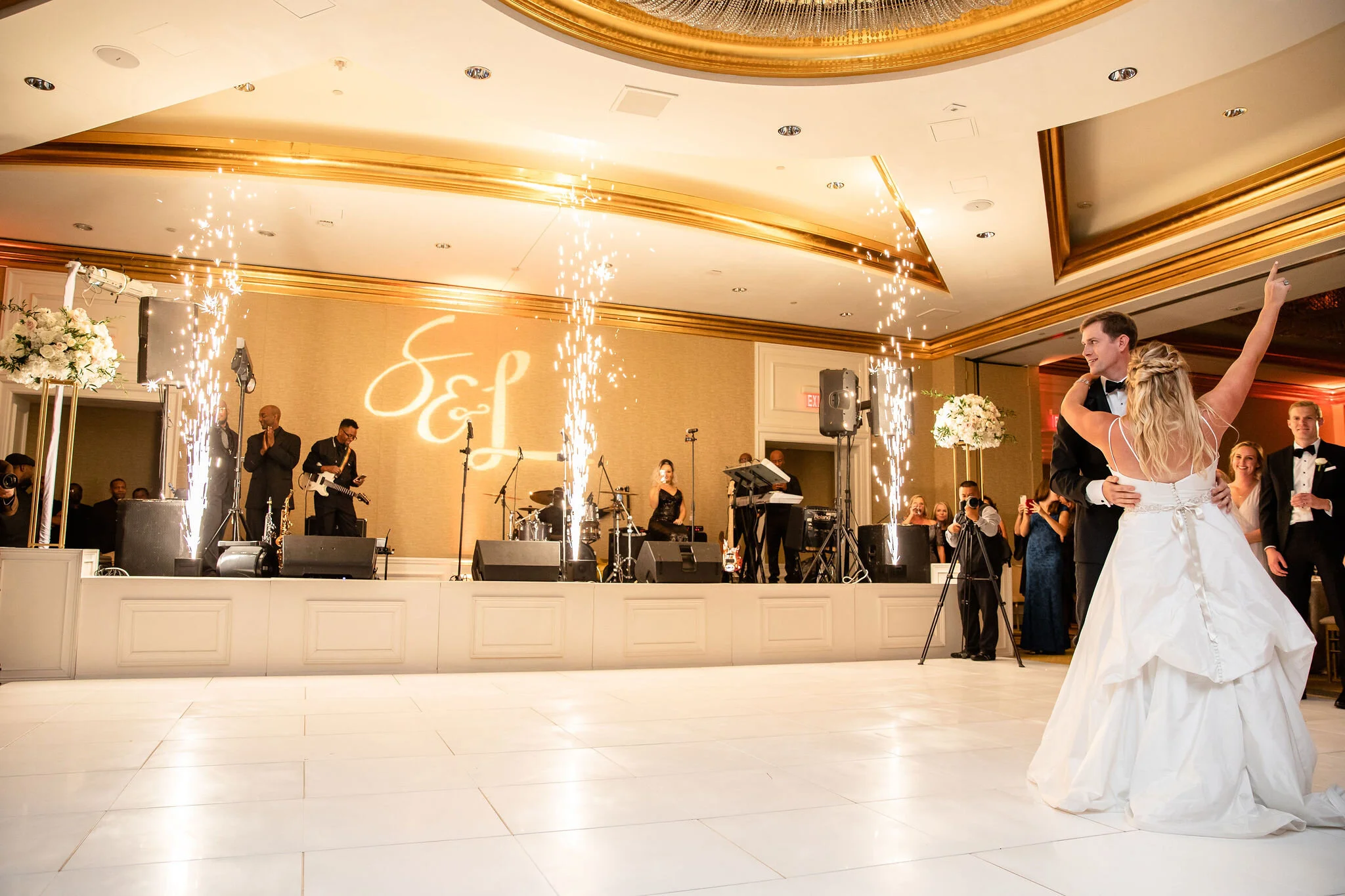 w5V2A8542LandonandStephanie.jpg