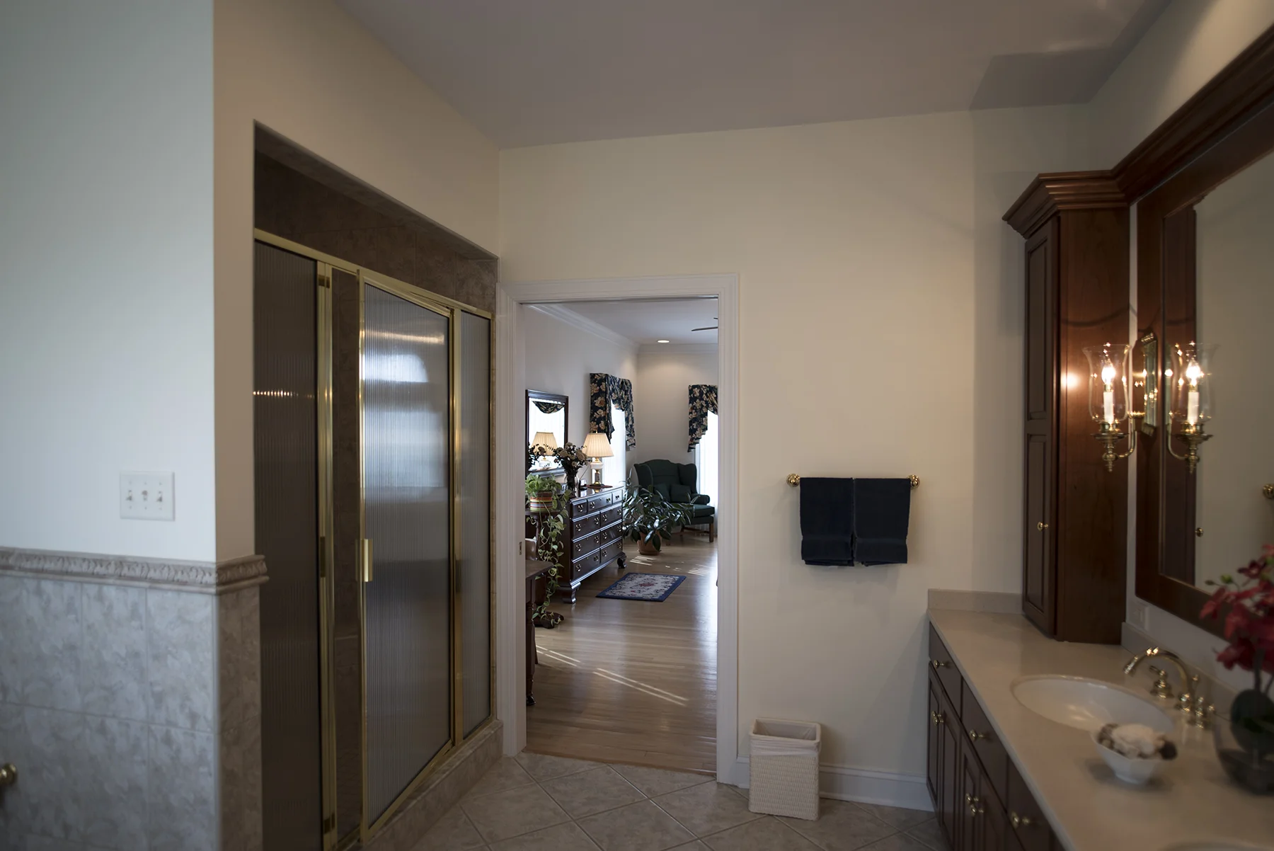 Master Bath thru.jpg