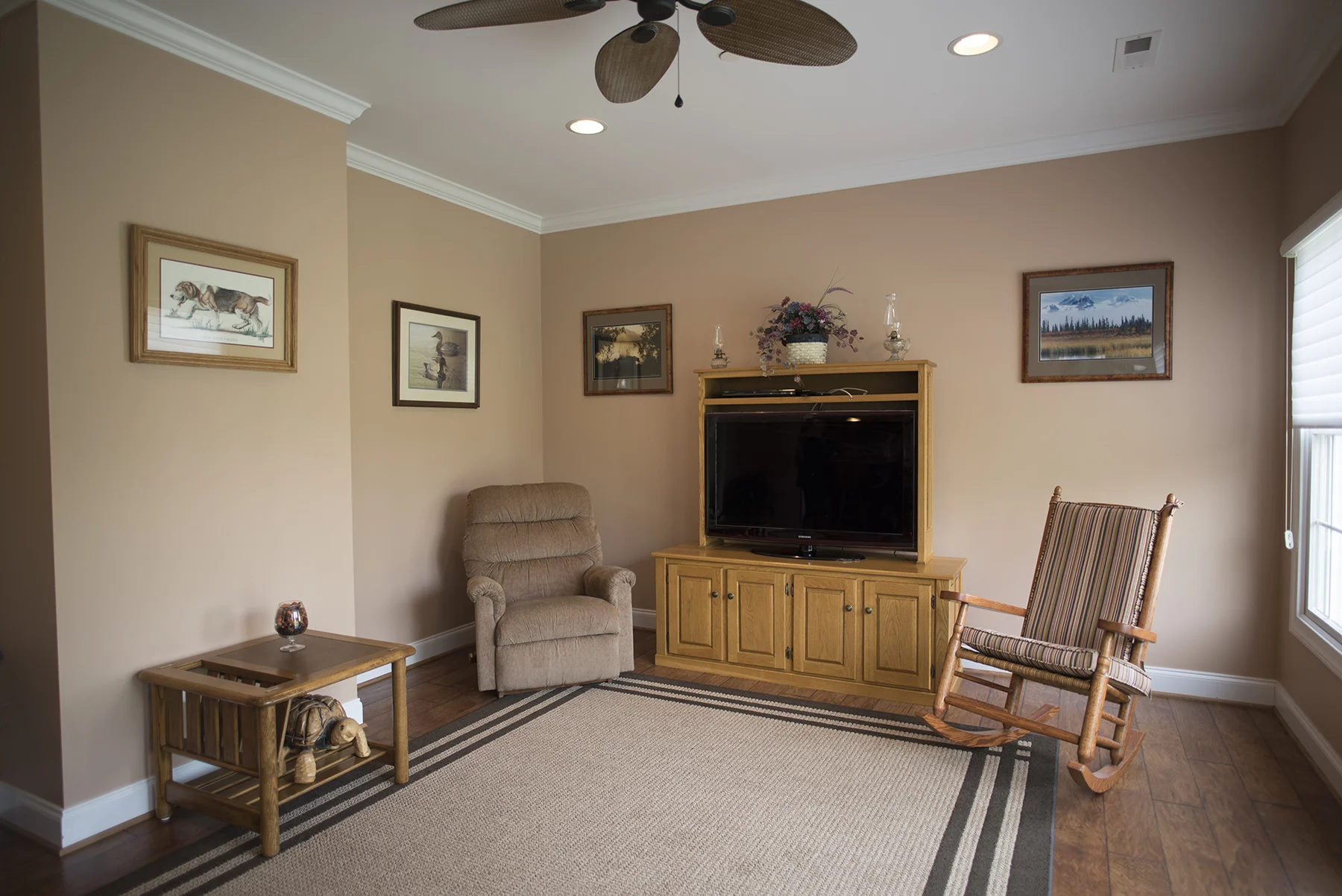 Family Room 2.jpg