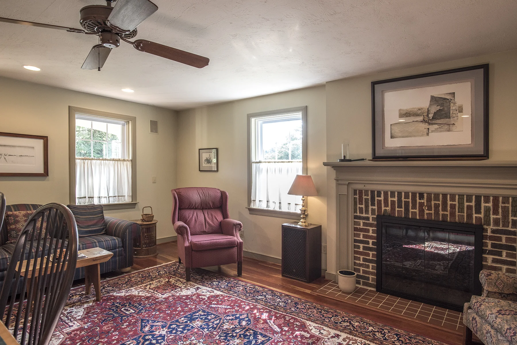Family Room 2.jpg