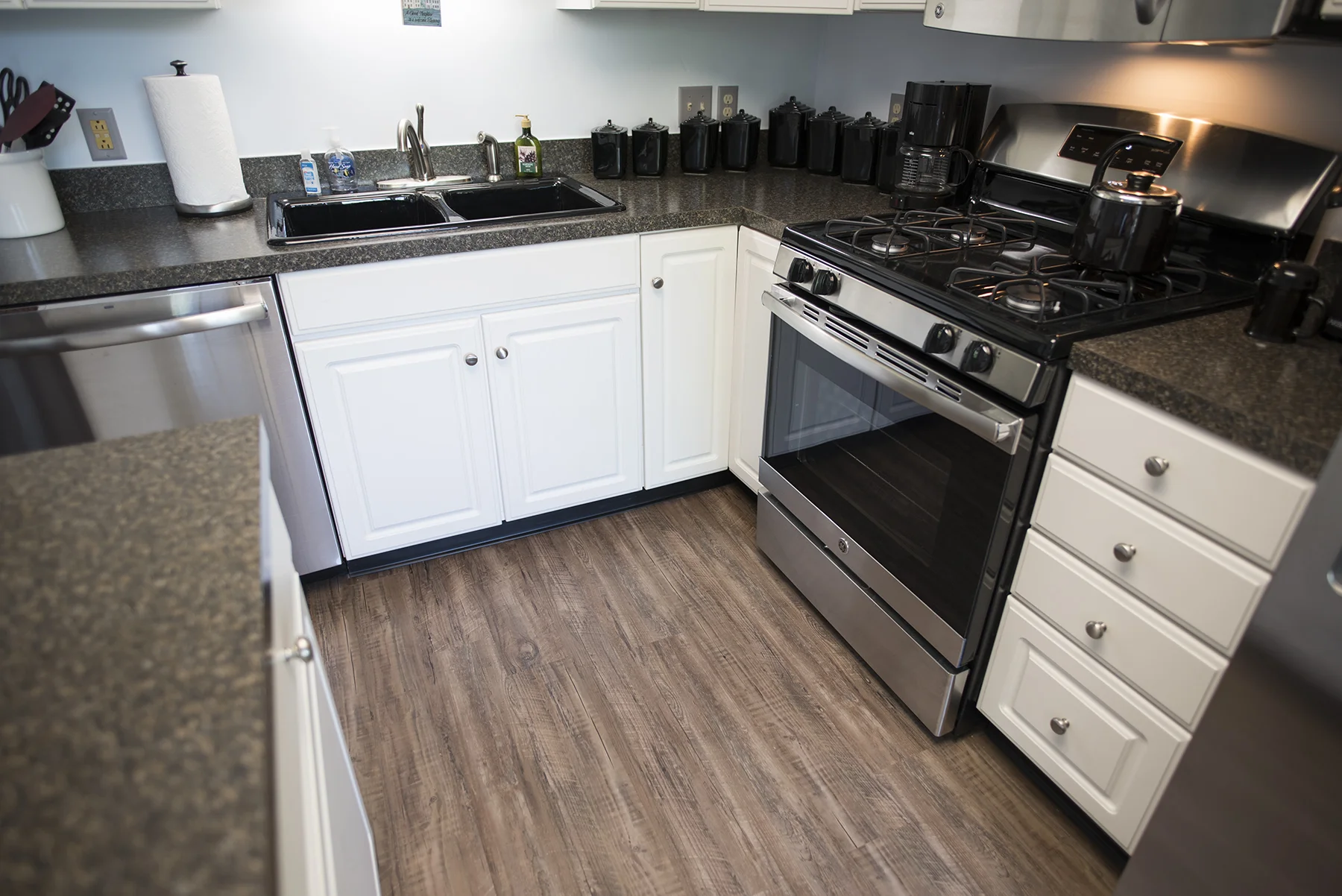 Kitchen Floor.jpg