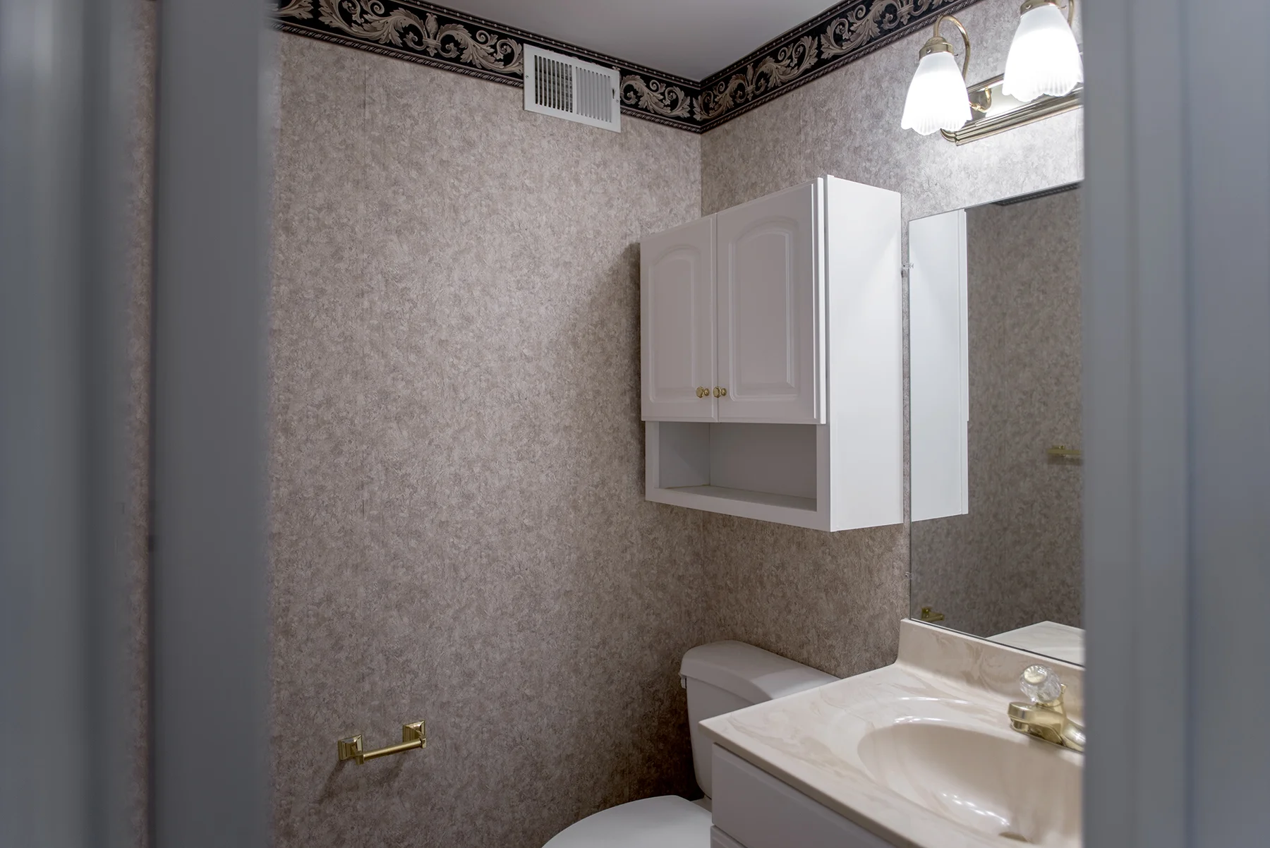 Lower Bath.jpg