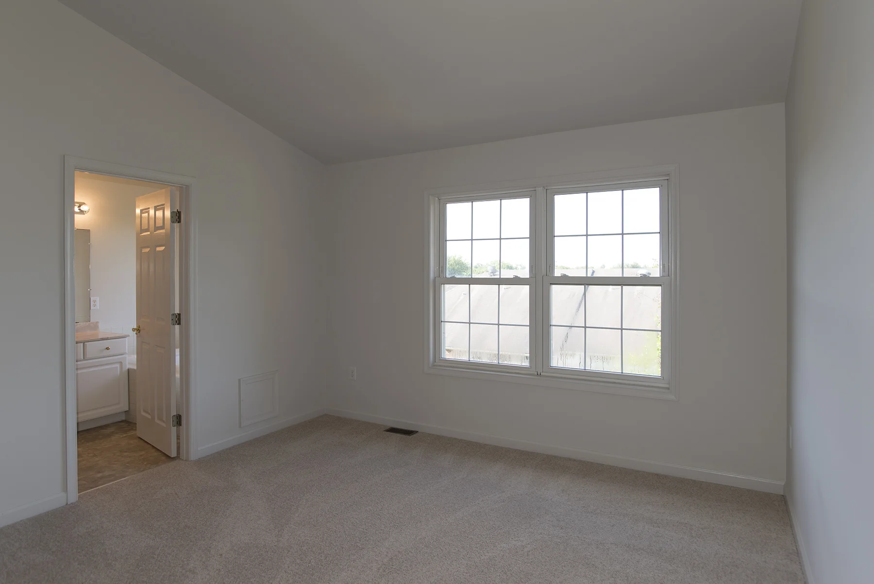 Master Bedroom.jpg