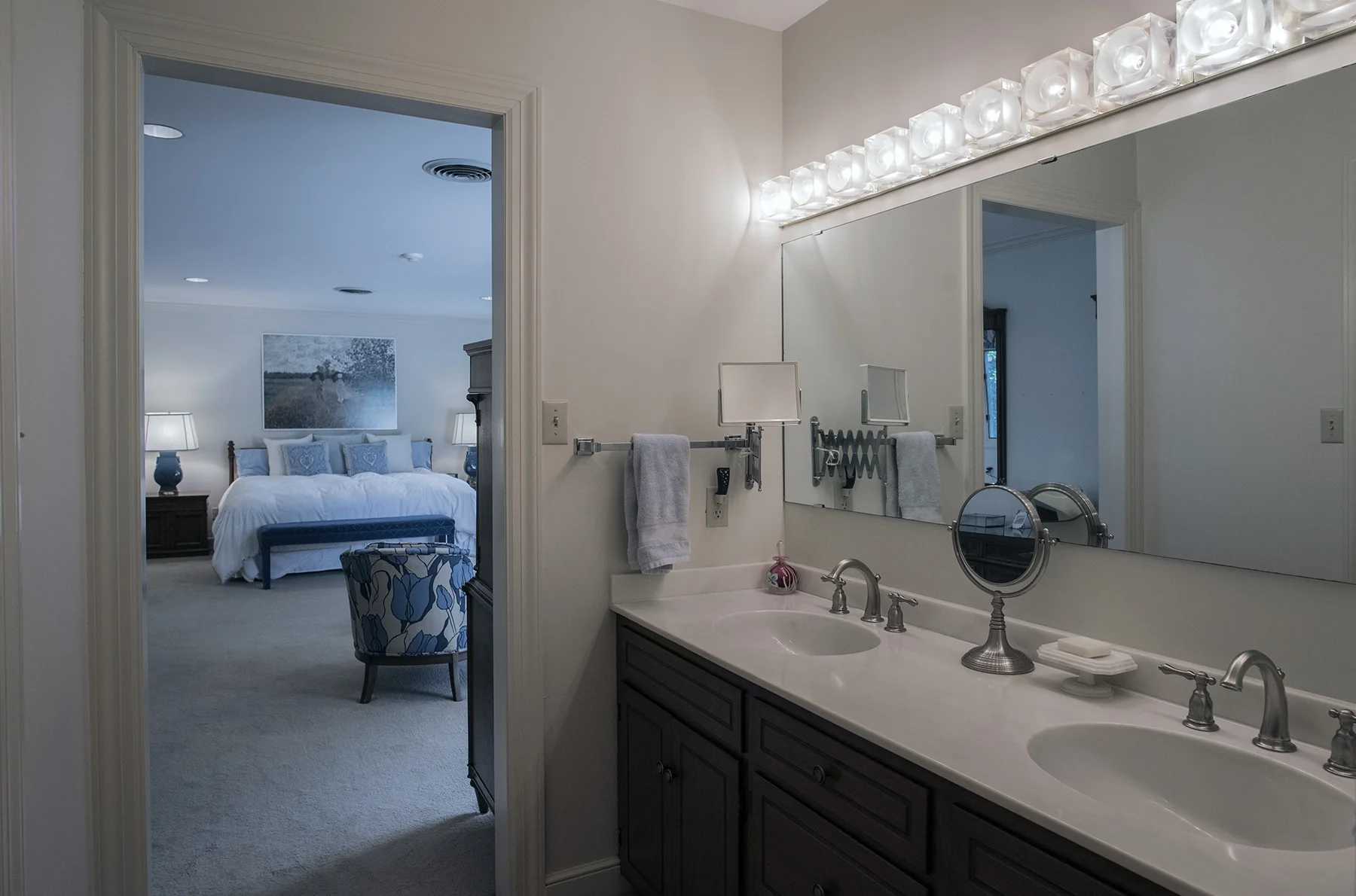 Master Bath.jpg