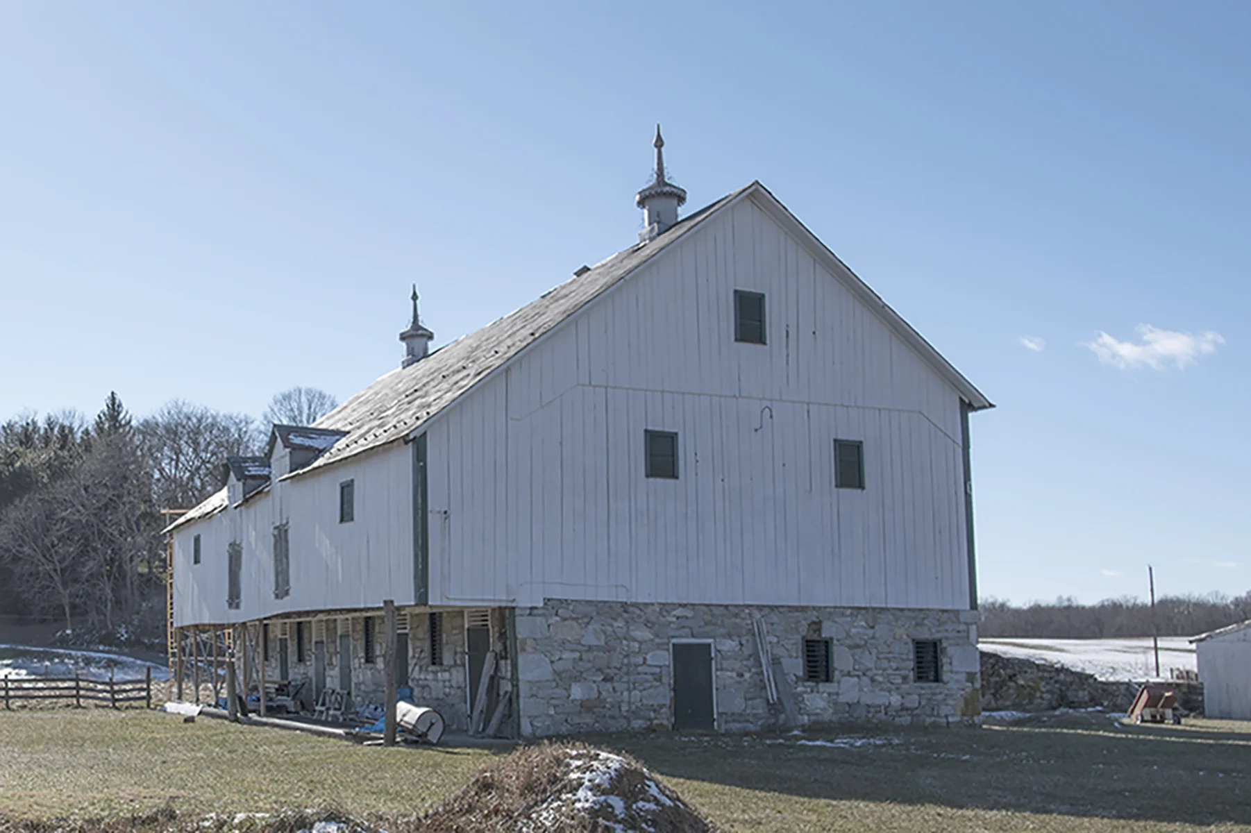 Barn.jpg