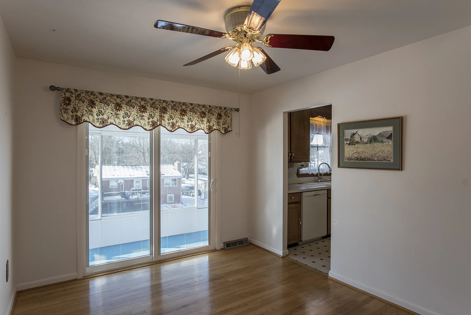 Dining Room.jpg