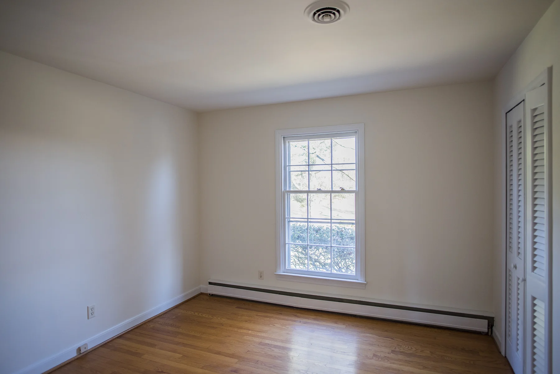 Bedroom2.jpg