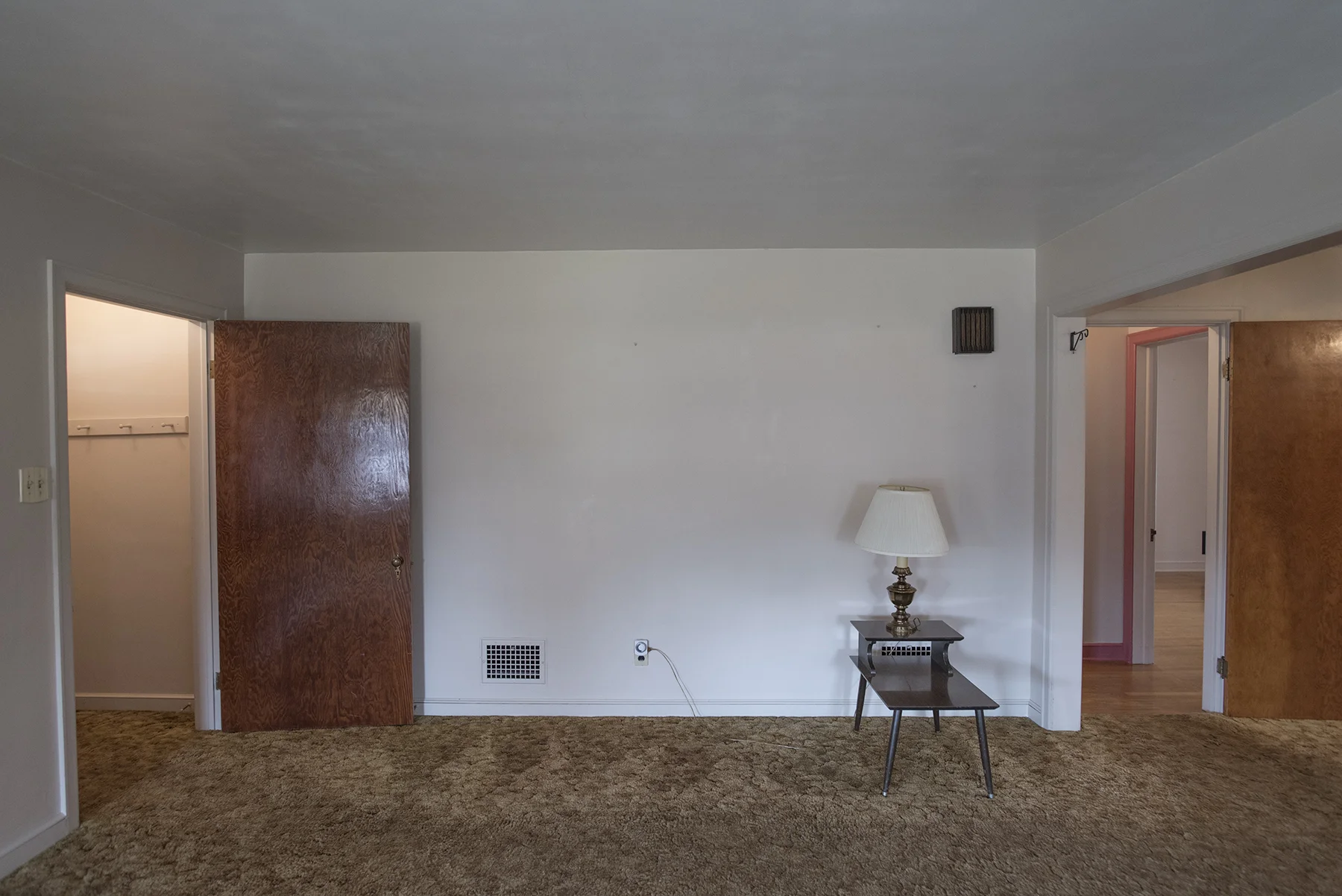 Living Room3.jpg
