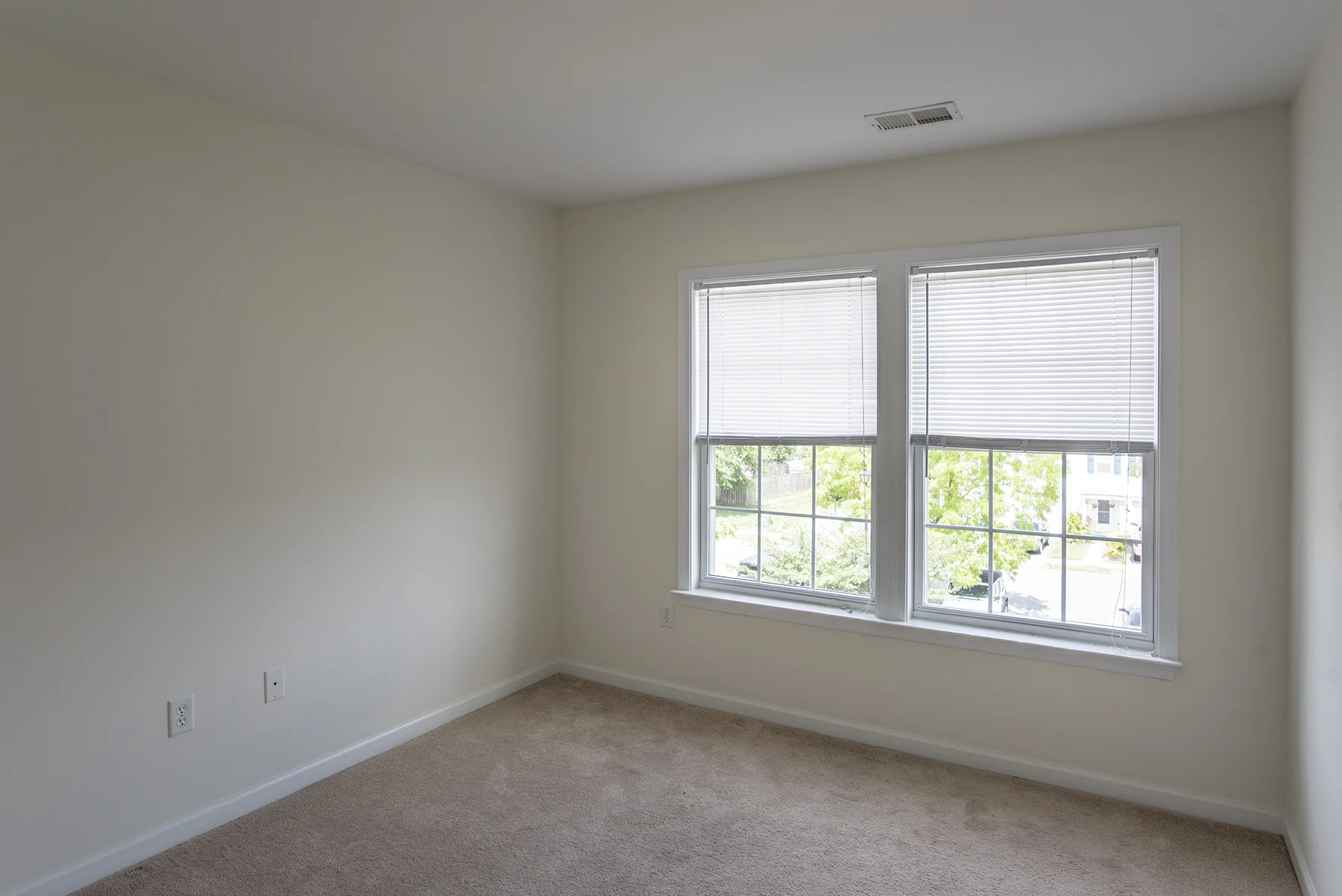 Bedroom2a.jpg