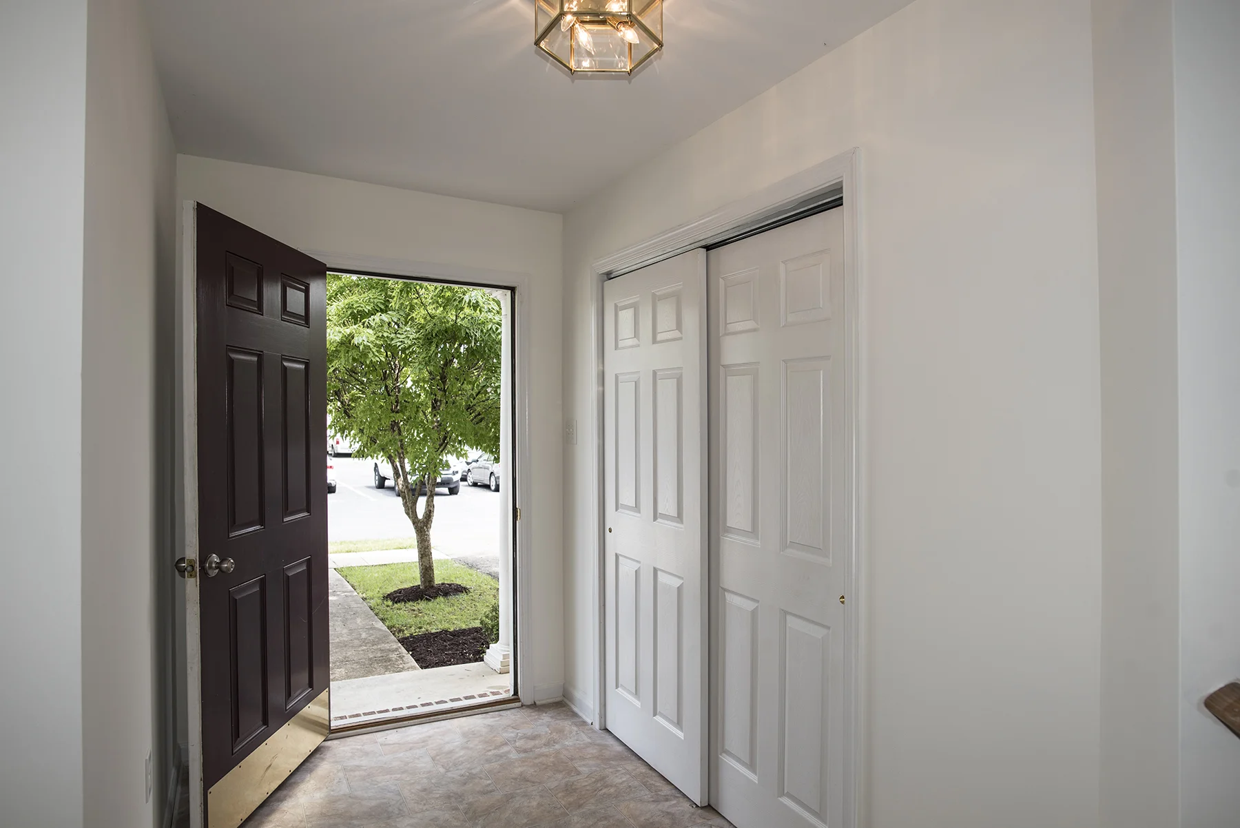 Foyer.jpg