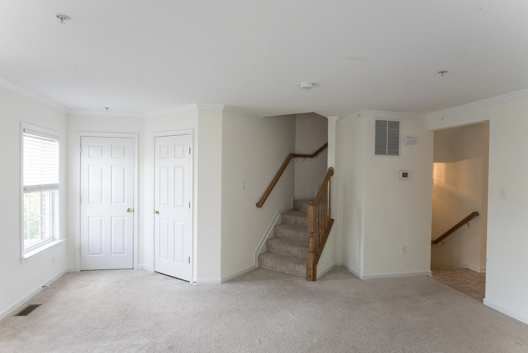 Living Room4.jpg
