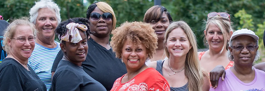 A mentor meeting with Robin Davis, client services director of CWIT (in red) and Trace Carney, executive director of People with Purpose and CWIT mentor (right of Robin) in attendance